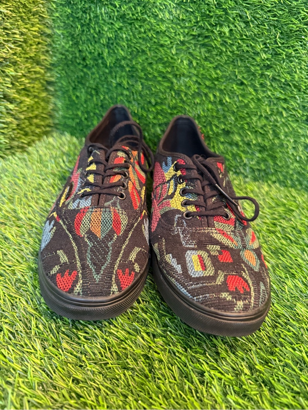 Vans unisex low Black tapestry floral Patterned Canvas Sneakers new m8. W 9.5